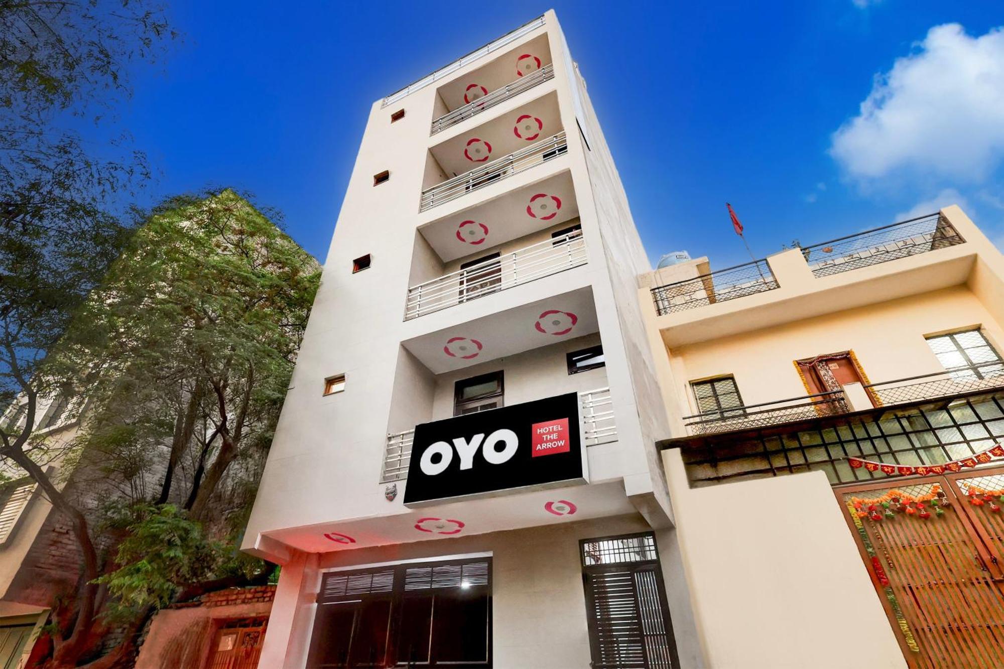 Hotel The Arrow Near Paschim Vihar デリー エクステリア 写真